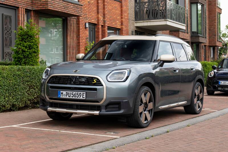 MINI sumó la versión eléctrica del Countryman en Chile