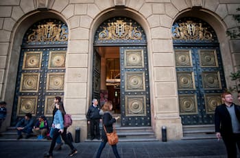 Ministerio de Hacienda analiza suspender algunos bonos del Estado: este sería uno de los primeros