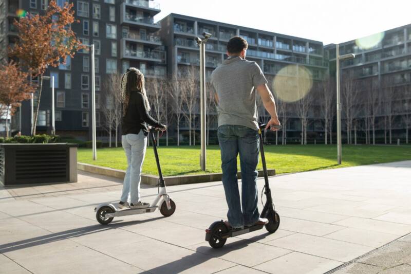 Redacto propuesta para aplicar sanciones a conductores de scooters eléctricos que sean irresponsables.