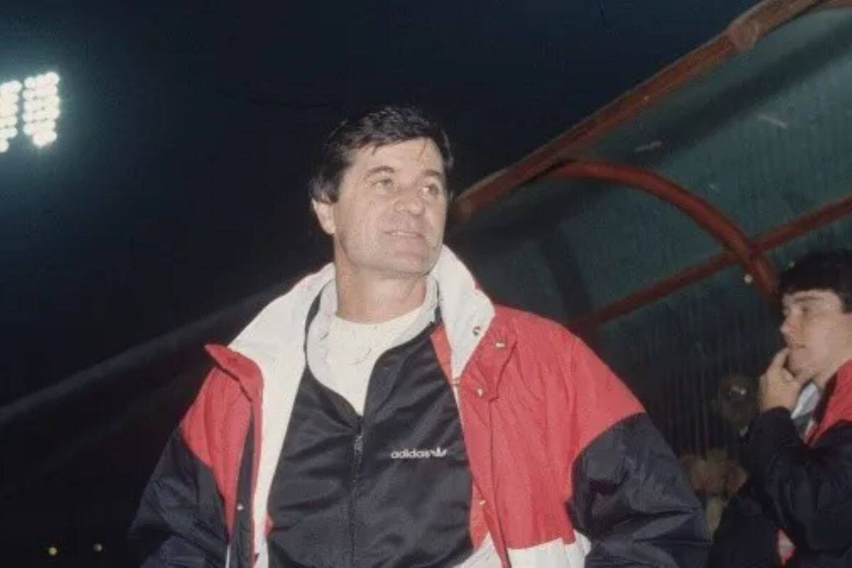 Exentrenador de Colo Colo.