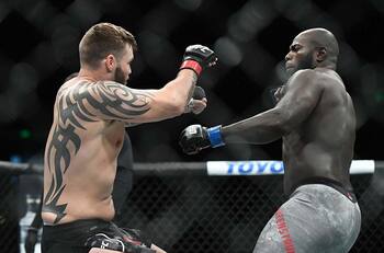 El impresionante nocaut que se transformó en uno de los más rápidos de la UFC