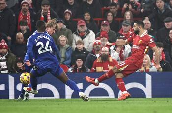 Mohamed Salah cerró la remontada del Liverpool ante Leicester y llegó a una nueva marca en la Premier
