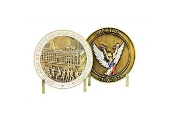 Banco BCI es denunciado por venta de moneda alusiva al Golpe de Estado en su tienda