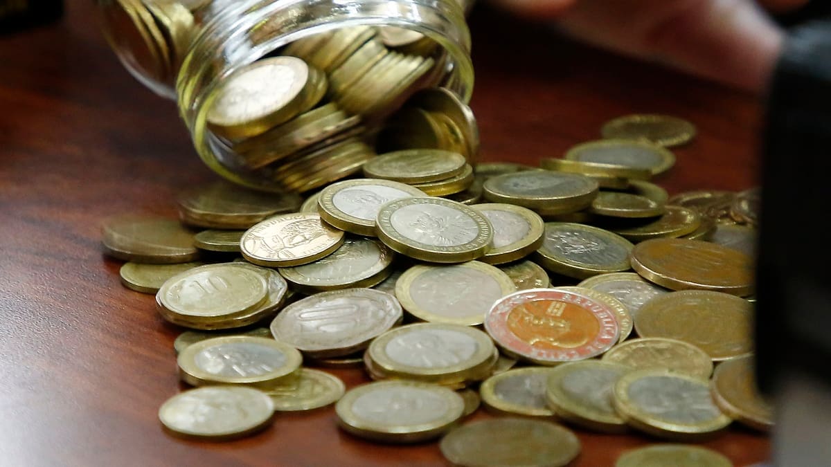 Así es la extraña moneda de $50 que puede estar escondida en tu billetera y que vale hasta $500.000