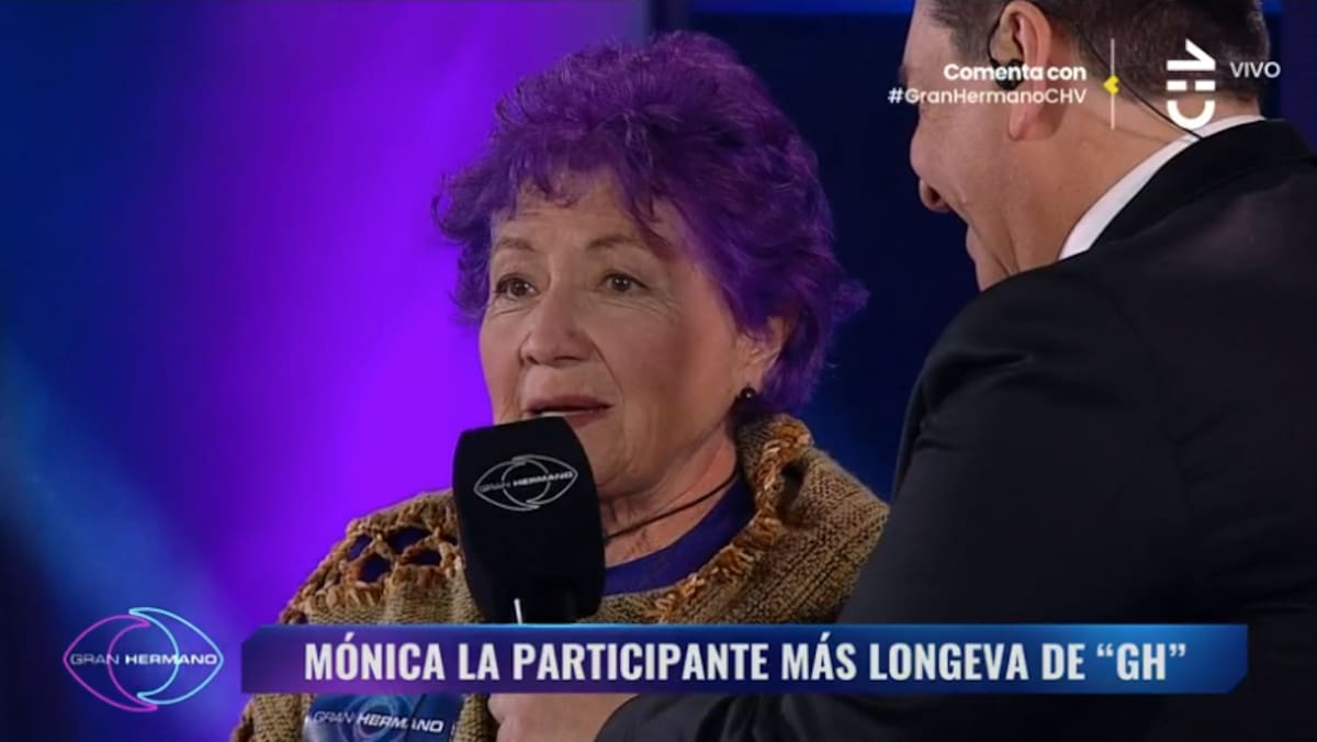 Mónica Ramos ingresando a "Gran Hermano" Chile.