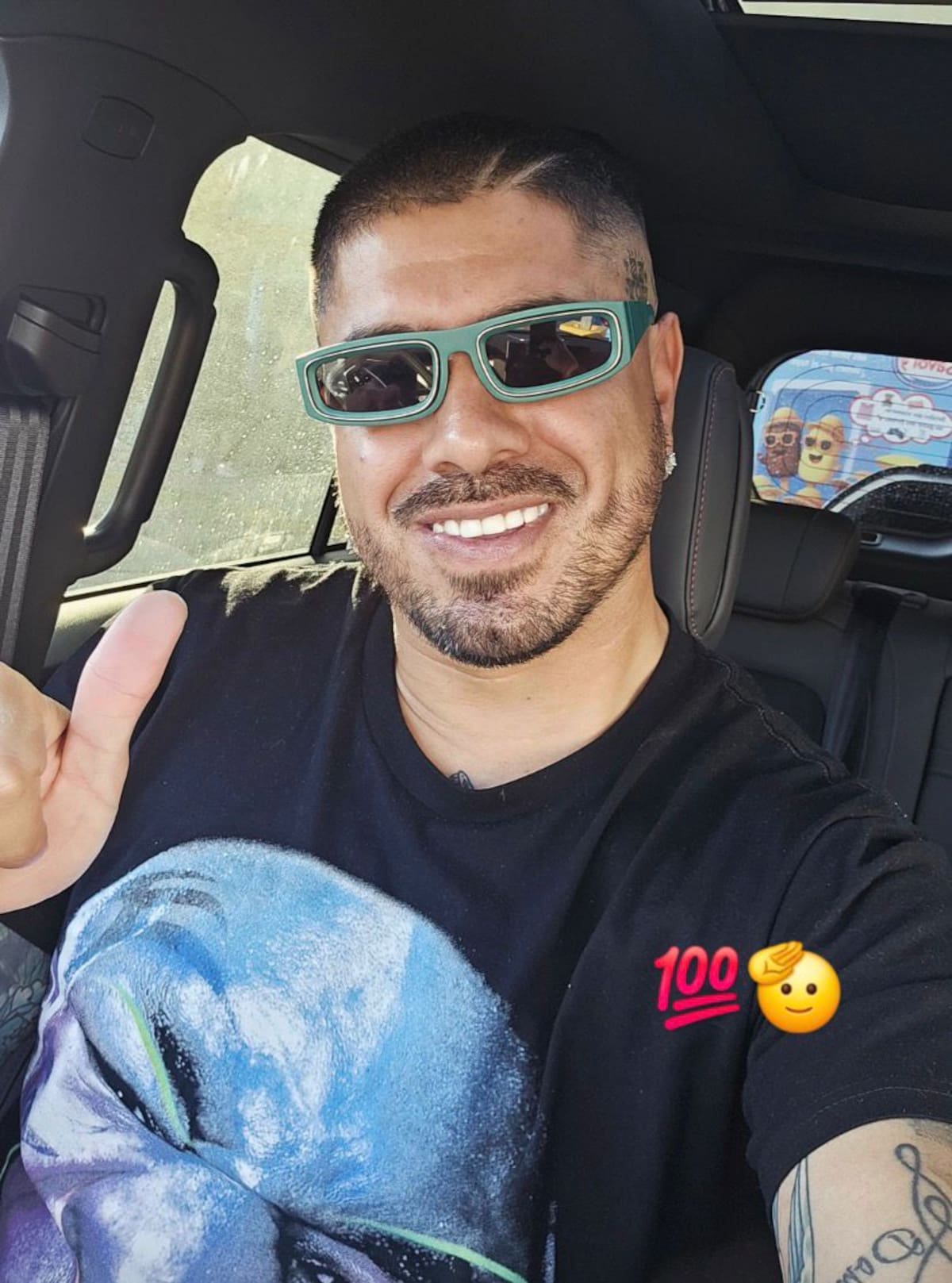. El portero dejó en el pasado su pelo azul.