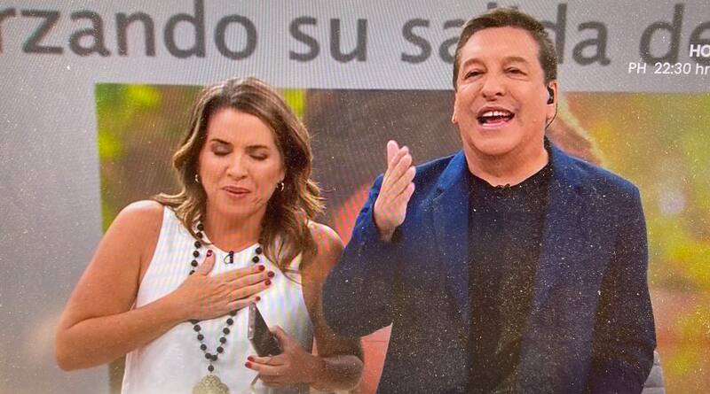 Monserrat Álvarez con hipo en "Contigo en la Mañana" / Créditos: Reproducción