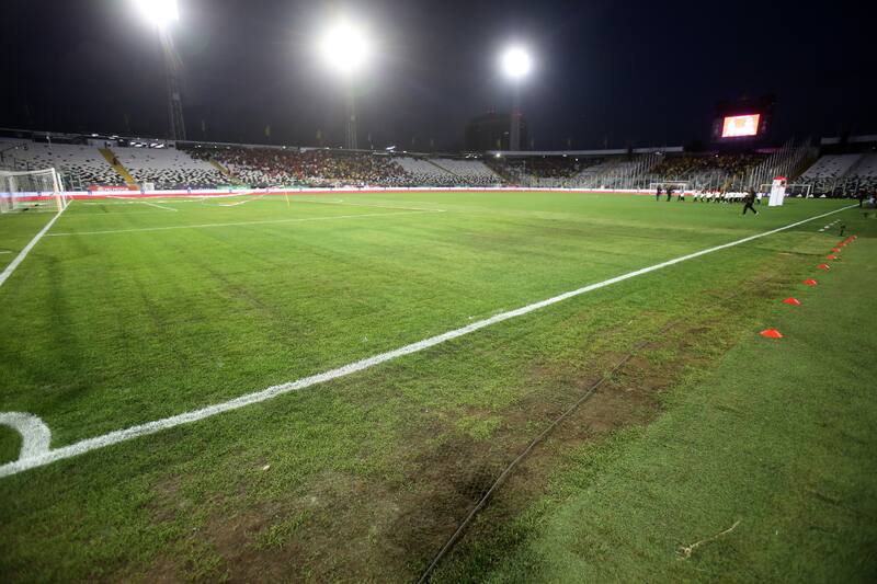 La cancha del recinto de Macul no quedó buena (Foto: Aton)