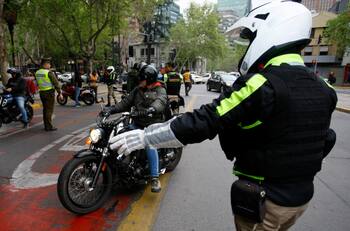 Motociclistas arriesgan multas de más de $100.000 por estas infracciones graves