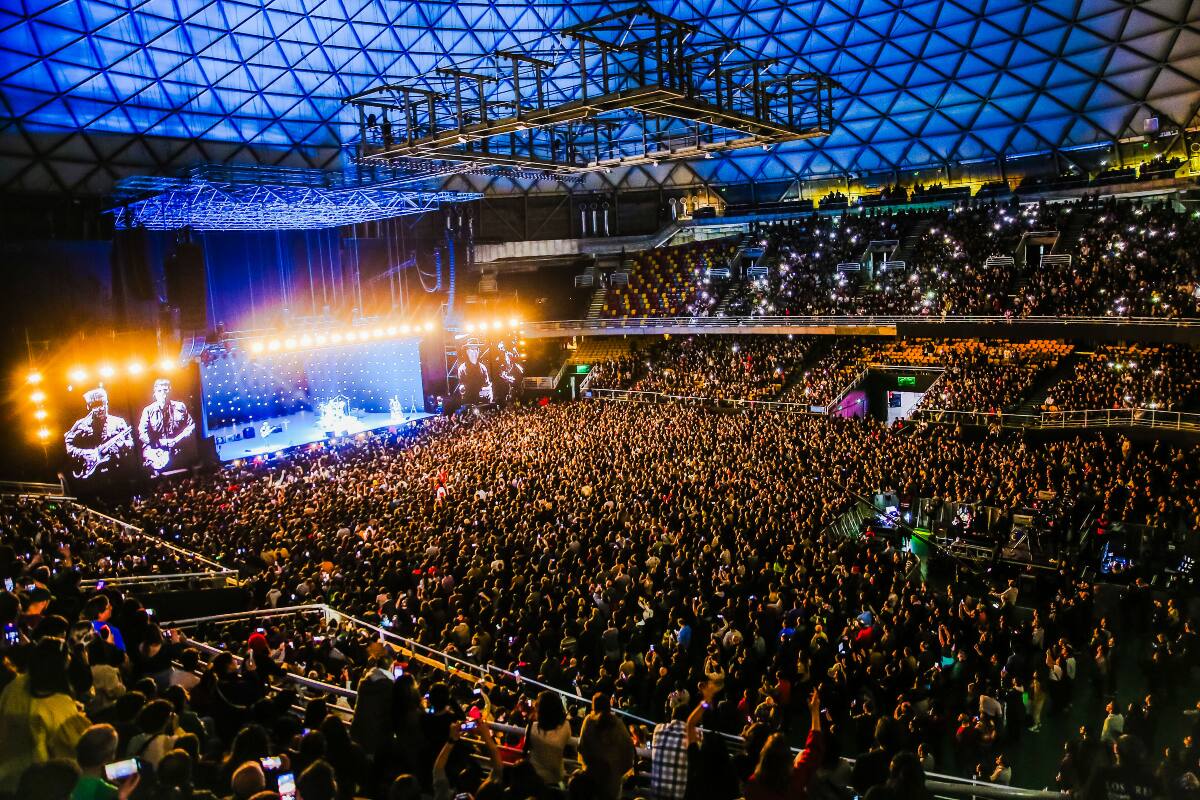 Más de tres artistas se presentarán en Chile este mes.