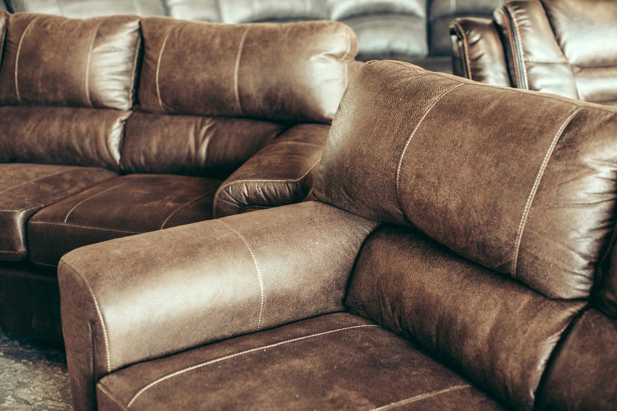 En pocos pasos, podrás crear una rutina de cuidado para evitar que se dañen con el uso diario. Créditos: Unsplash.