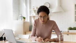 Aumenta el desempleo femenino en Chile: ¿Qué cursos ofrece el Sence a mujeres que quieran emprender?