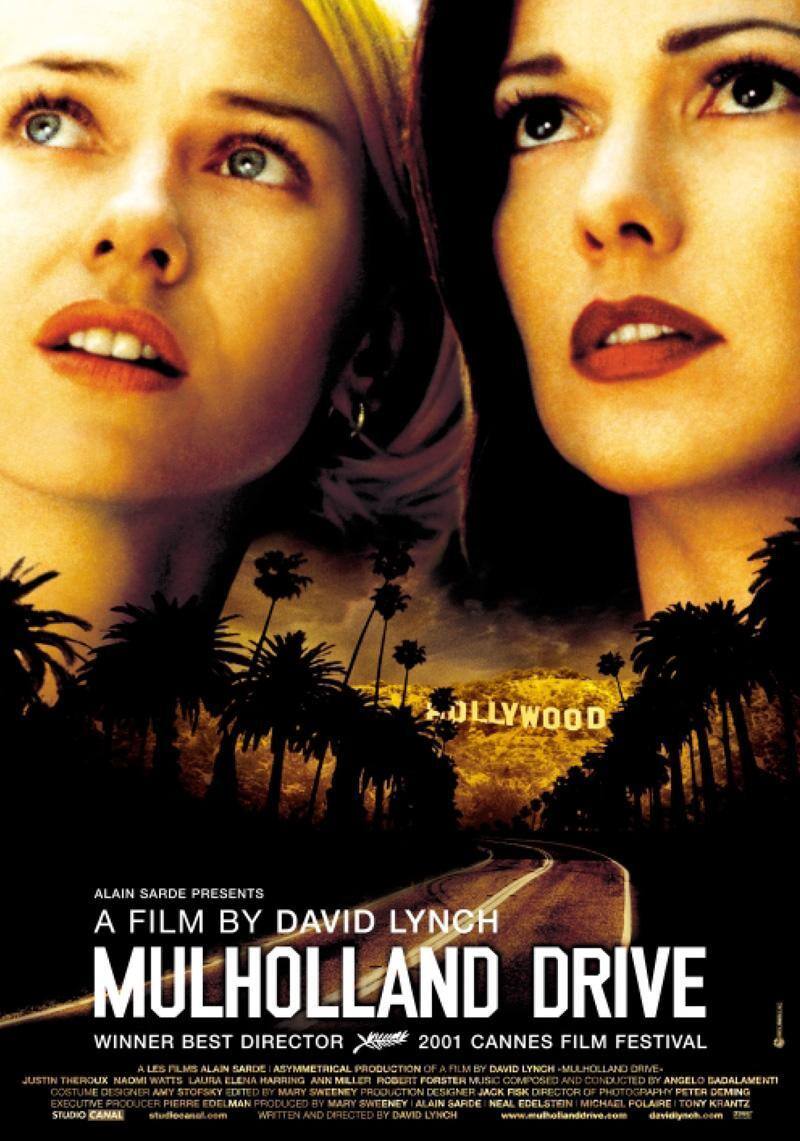 Fue concebida como una serie de televisión. No obstante, Lynch decidió convertirla en una película al no encontrar productores interesados.