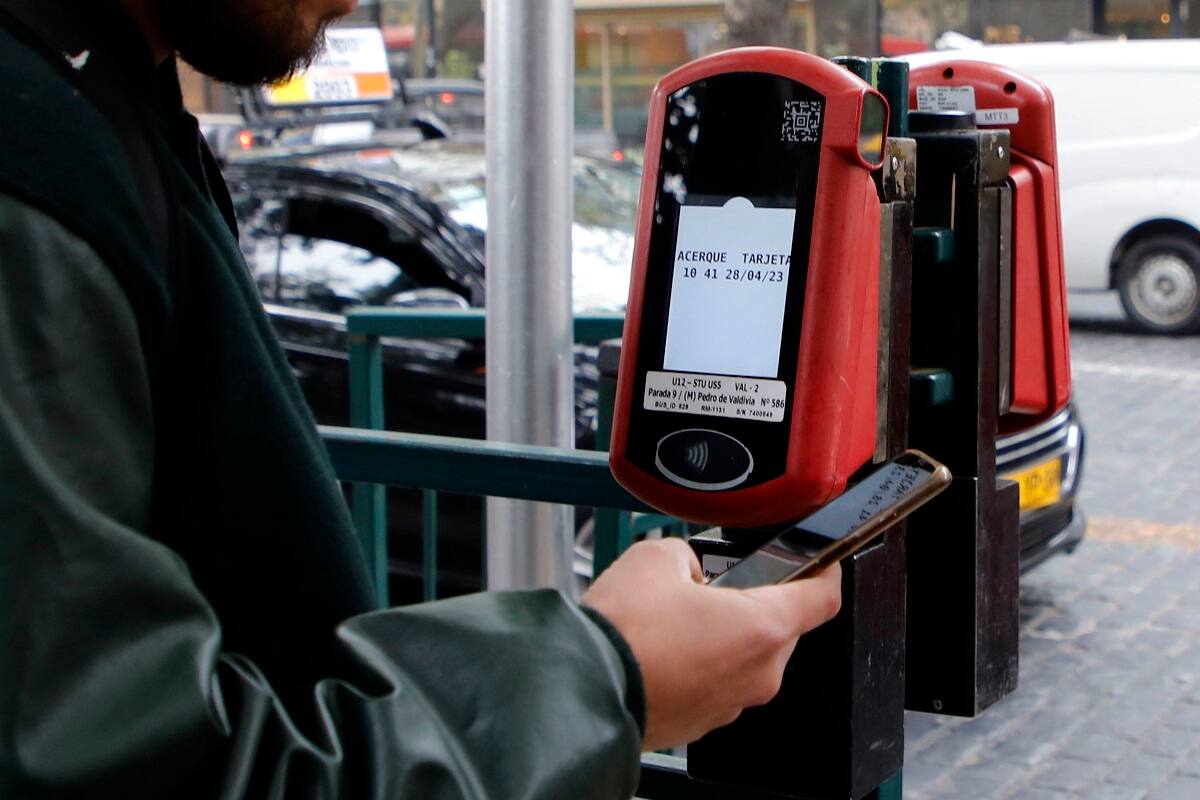 Descubre cuál es el monto de las multas por no pagar del transporte público.