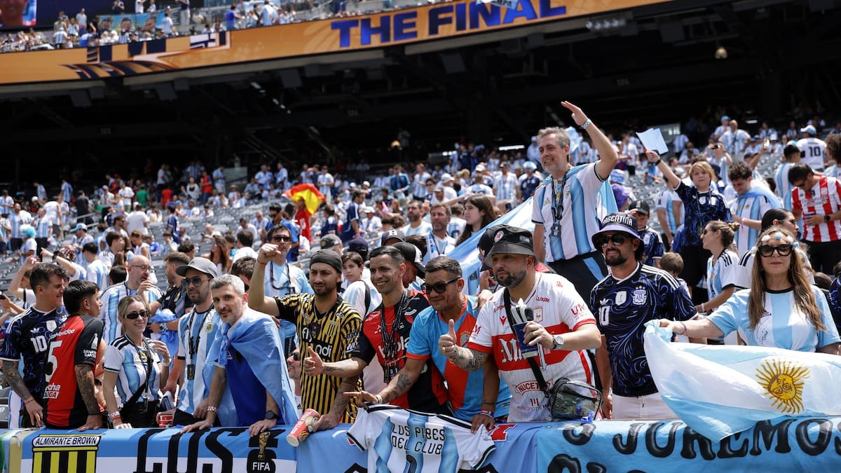 VIDEO | Con filas de hasta 4 horas para entrar: así está el acceso al Metlife Stadium a pocas horas de la final