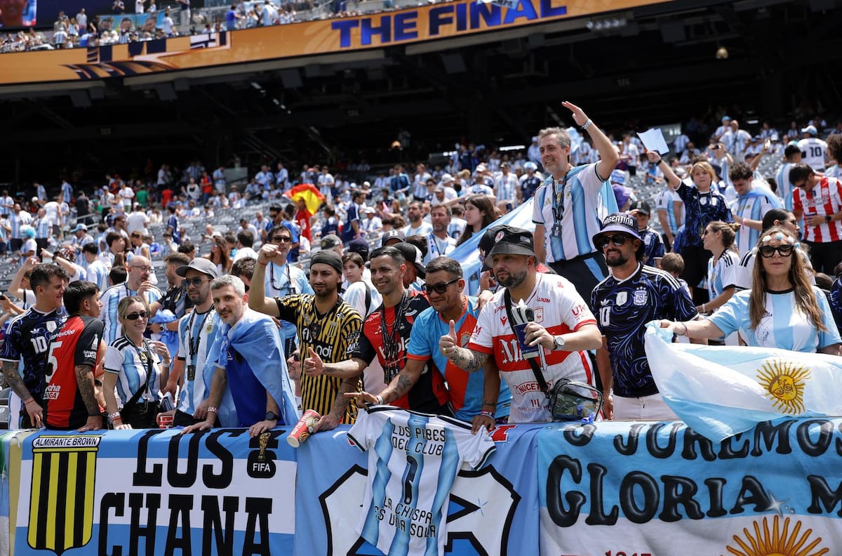 VIDEO | Con filas de hasta 4 horas para entrar: así está el acceso al Metlife Stadium a pocas horas de la final
