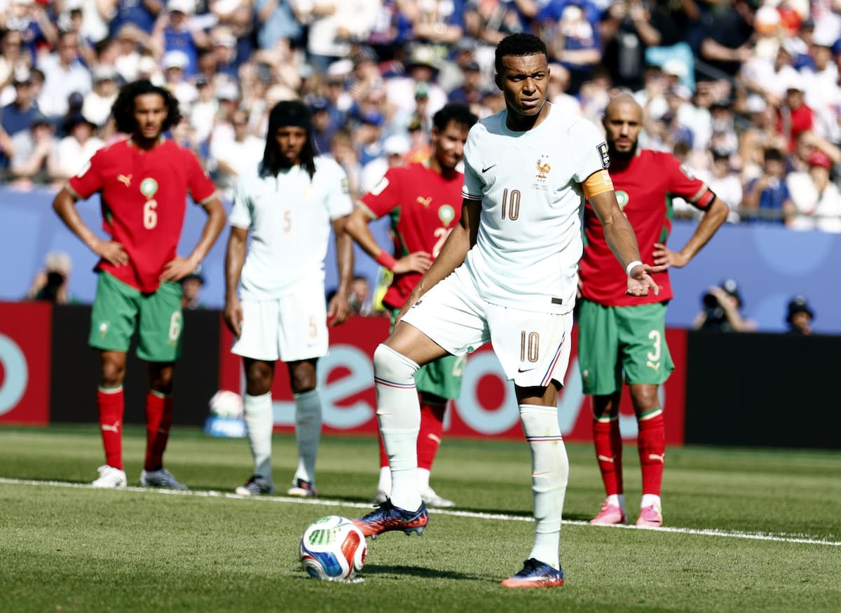 Kylian Mbappé perdió un penal en el partido Francia vs. Marruecos. Foto: EFE.
