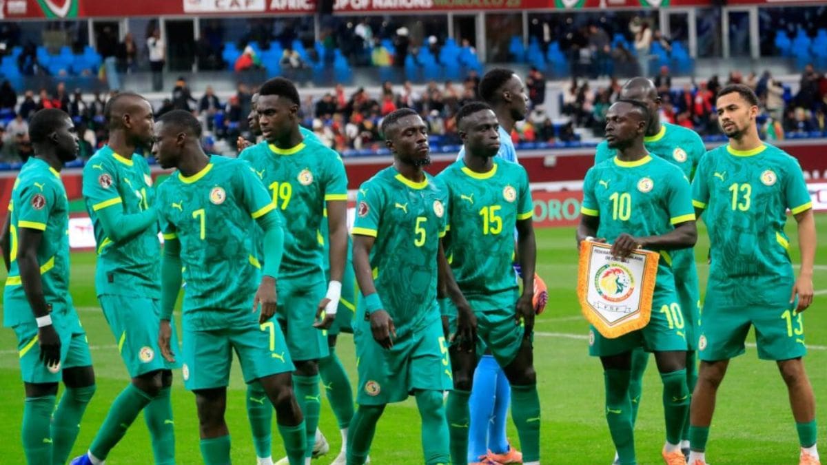 VIDEO | Indignación global por vejatorio trato de las autoridades de Estados Unidos a la Selección de Senegal