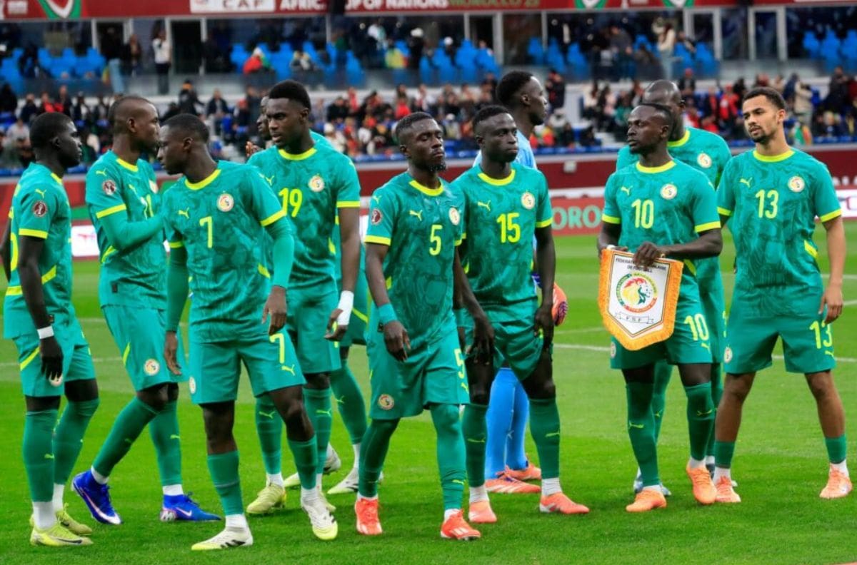 VIDEO | Indignación global por vejatorio trato de las autoridades de Estados Unidos a la Selección de Senegal