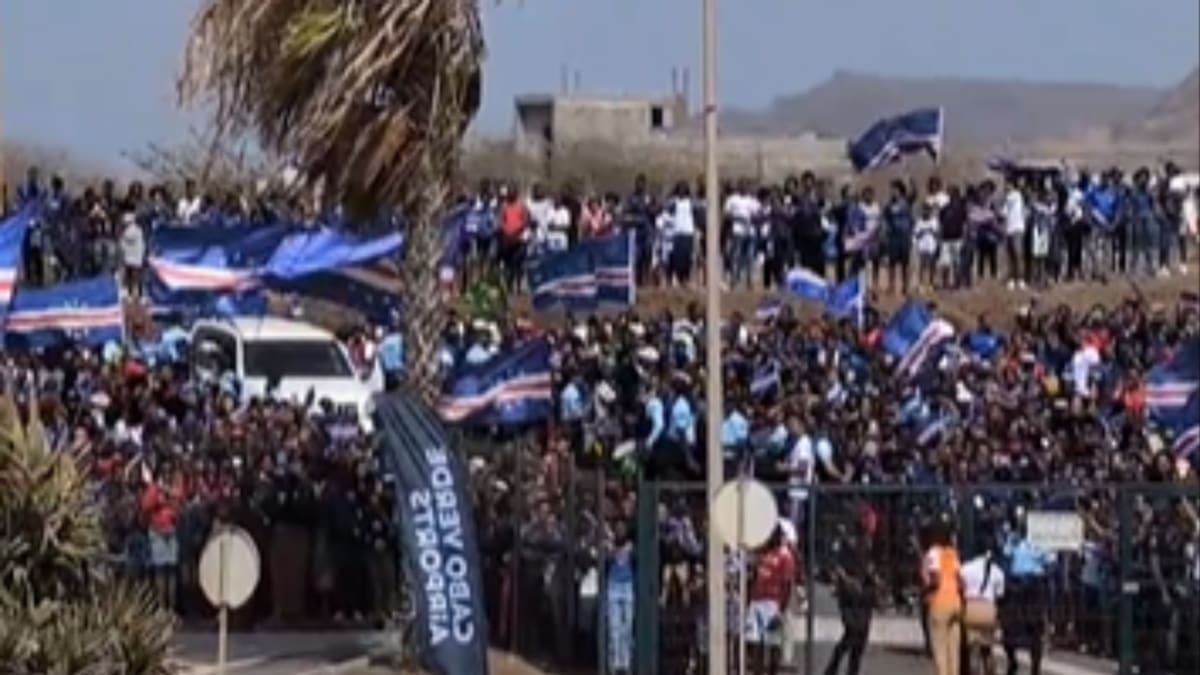 VIDEO | Locura: el recibimiento de héroes que tuvo la Selección de Cabo Verde al llegar al país