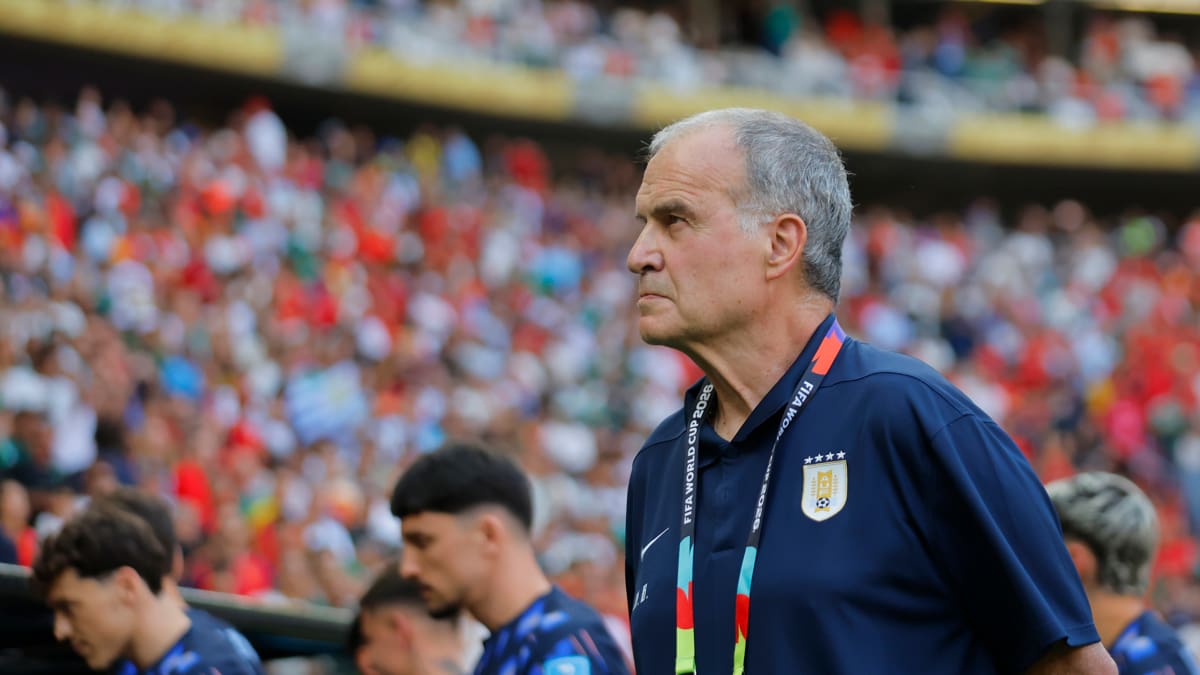 Bielsa revela por qué sacó a Valverde y Muslera y lanza una frase devastadora sobre su paso por Uruguay