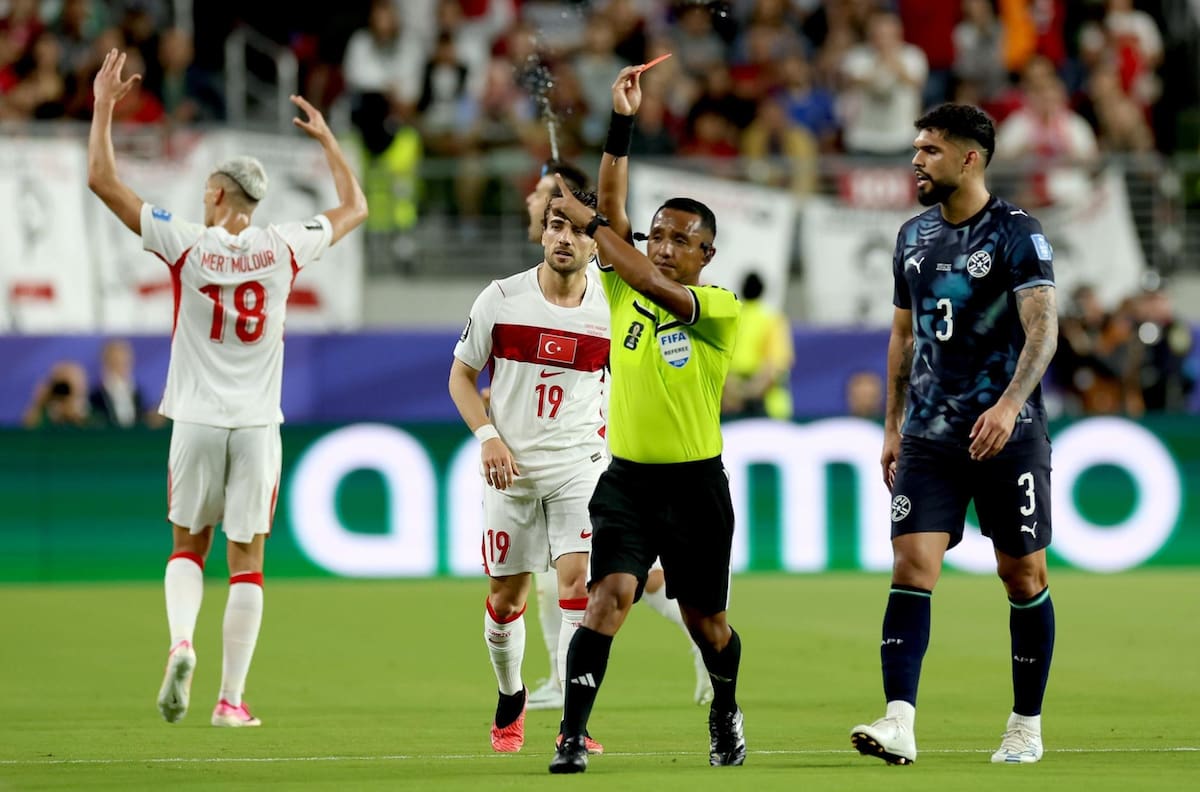 ¡Insólito e histórico! Miguel Almirón fue expulsado por taparse la boca en el Mundial 2026