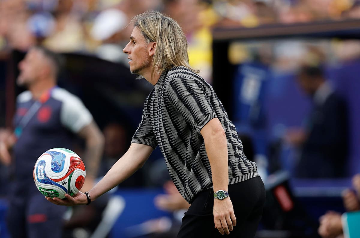 Debacle en Ecuador tras quedar al borde de la eliminación: todos los dardos apuntan a Beccacece