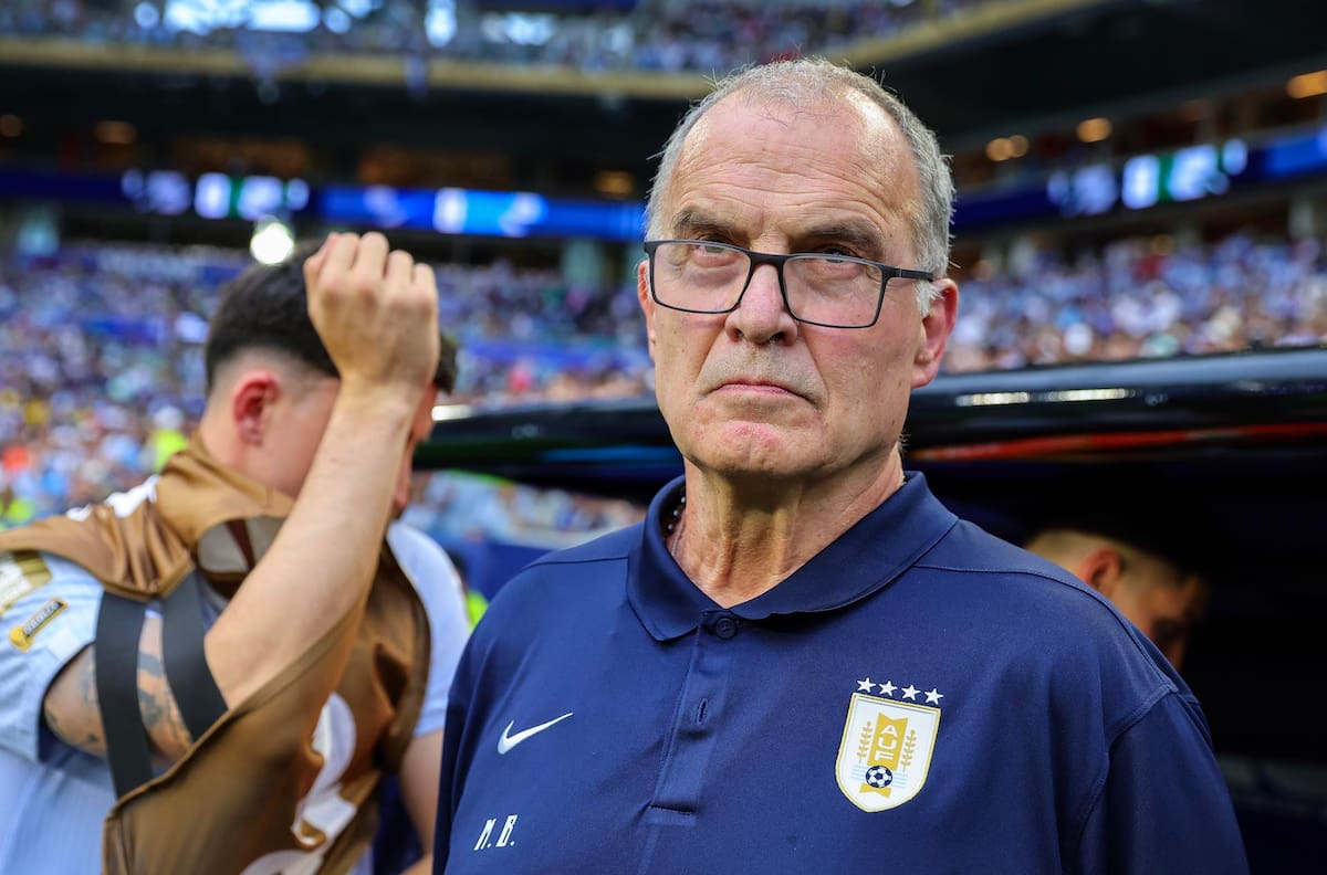 Bielsa repite una medida de su adiós a Chile tras el fracaso de Uruguay en el Mundial 2026