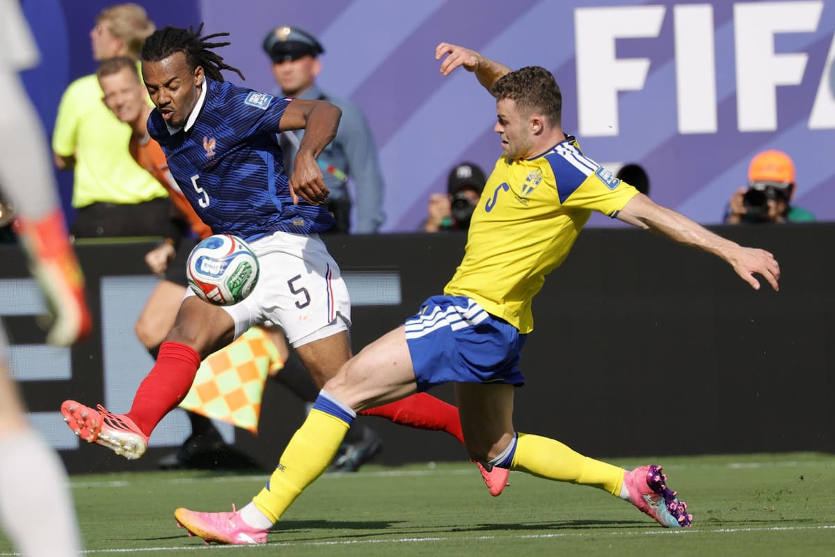 Francia y Suecia se enfrentan en East Rutherford. De aquí sale el rival de Paraguay en la próxima ronda. Foto: EFE