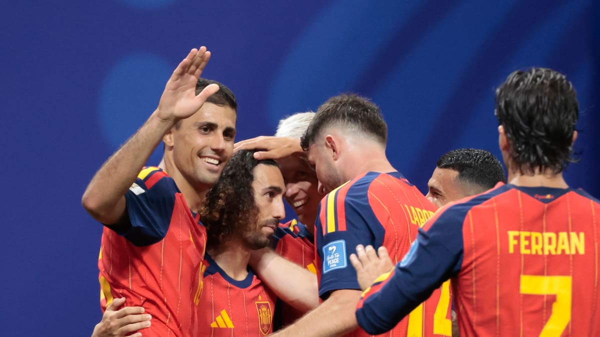 España despertó y mostró su candidatura al título del Mundial con goleada ante Arabia Saudita