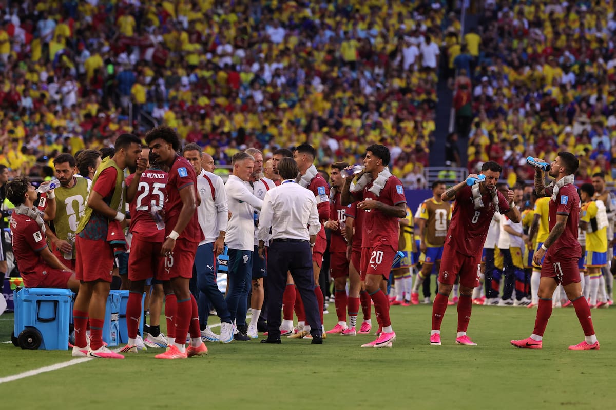 Pausas de hidratación en el torneo. Foto: EFE.