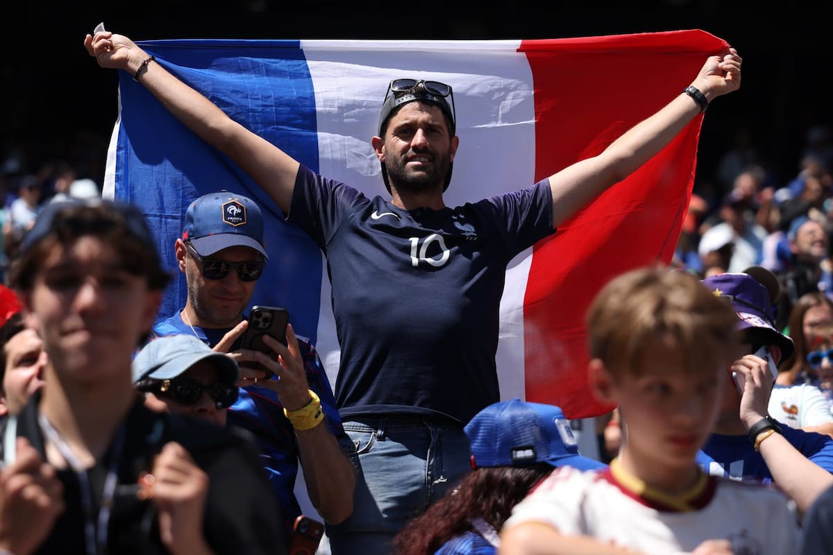 Hinchas de Francia en la Copa del Mundo en Norteamérica. Foto: EFE.