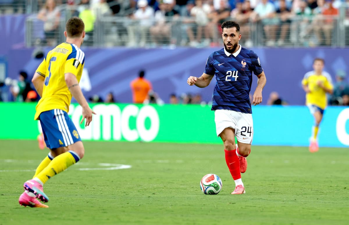 Rayan Cherki, en el partido ante Suecia. Foto: EFE.