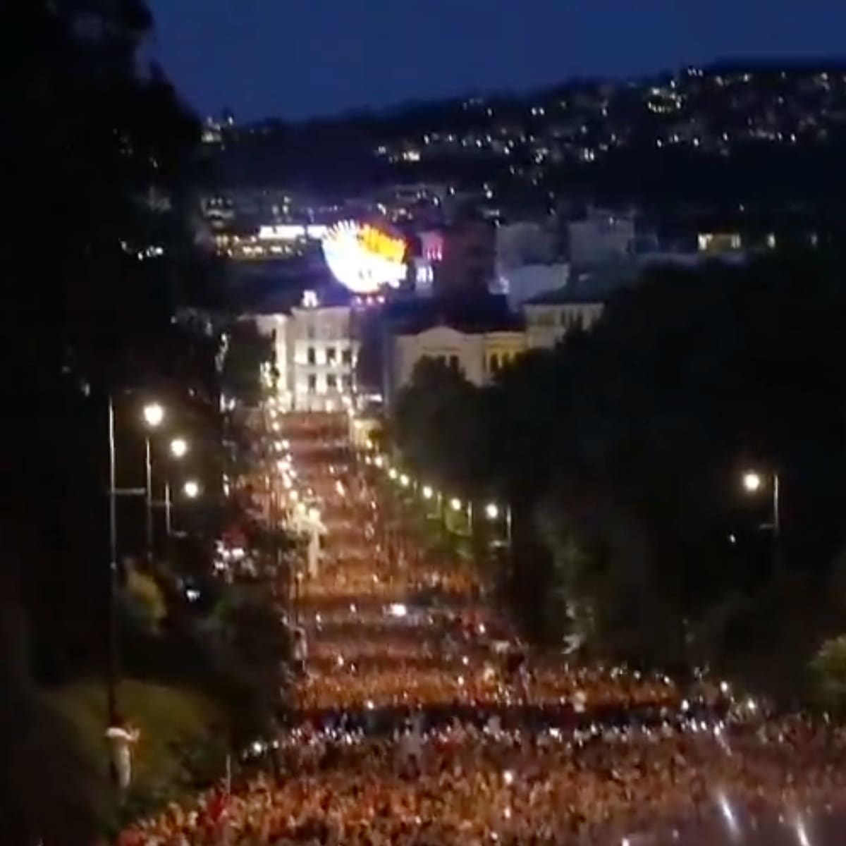 Noruega eliminó a Brasil y desató una fiesta masiva en Oslo que dio la vuelta al mundo