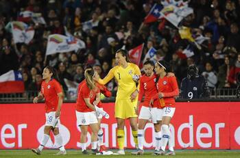 ANFP y Ministerio del Deporte sueñan con que Chile organice el Mundial Femenino de 2027