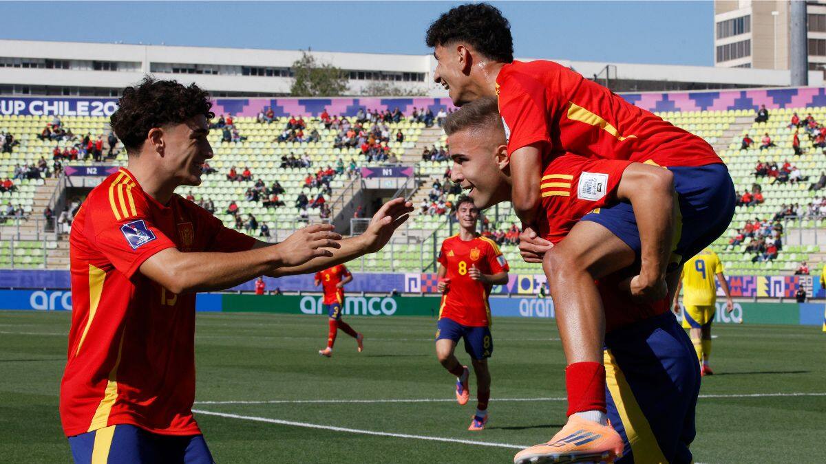 España vence a Ucrania y es el primer cuartofinalista del Mundial Sub 20