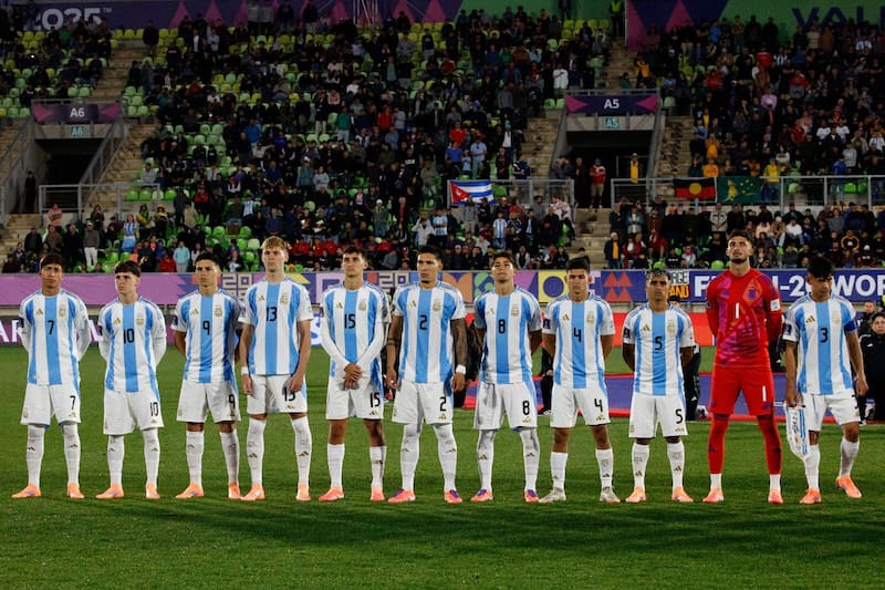 Buen marco de público para ver a Argentina enfrentando a Australian en Valparaíso. Foto: Agencia Aton.