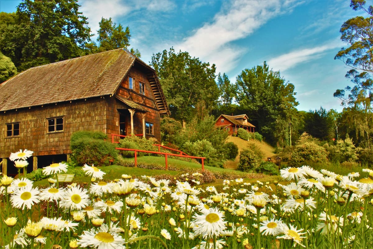El panorama con vistas únicas en el sur de Chile que invita a ser visitado en otoño. Foto: Registro de Museos de Chile.