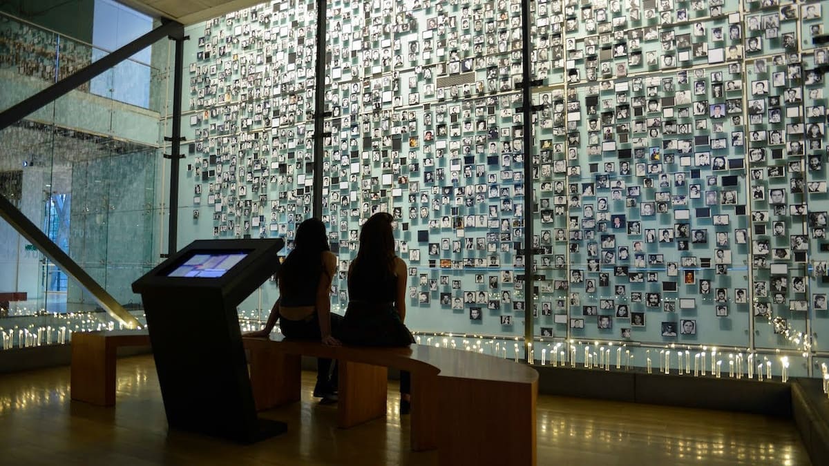 Infórmate sobre los años de dictadura. Créditos: Museo de la Memoria y los Derechos Humanos.