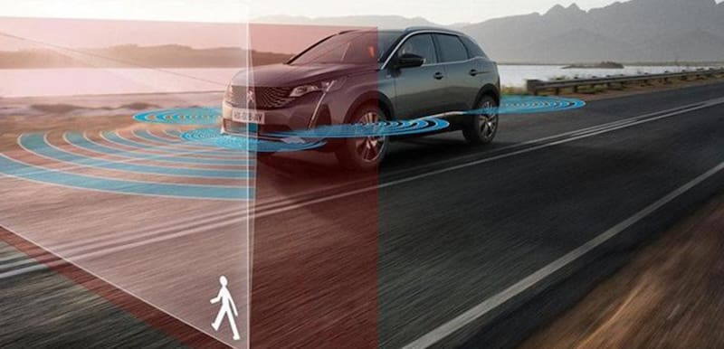 La cantante mostró su lujoso auto.