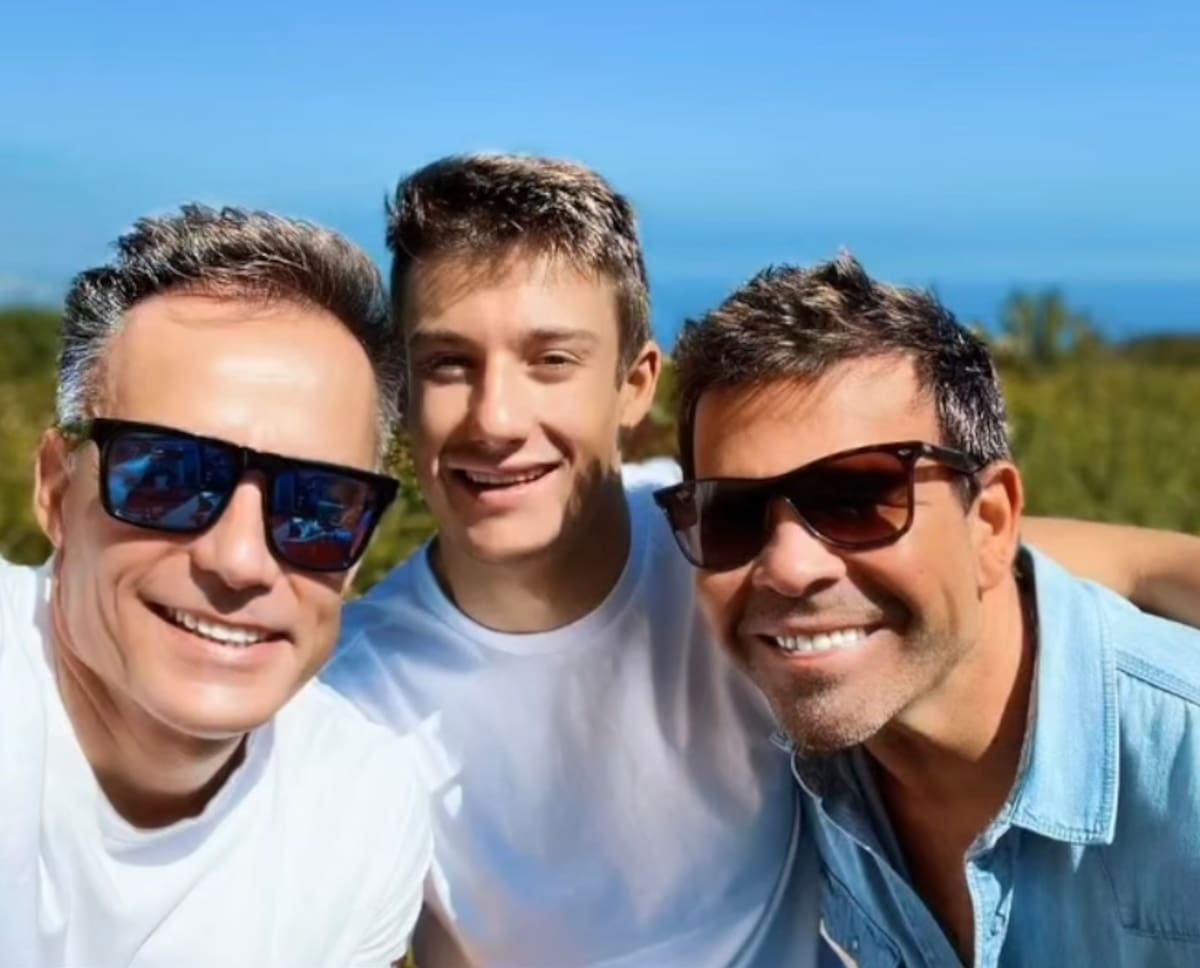 La postal que compartió para felicitar a Tomás, hijo de su esposo / Instagram