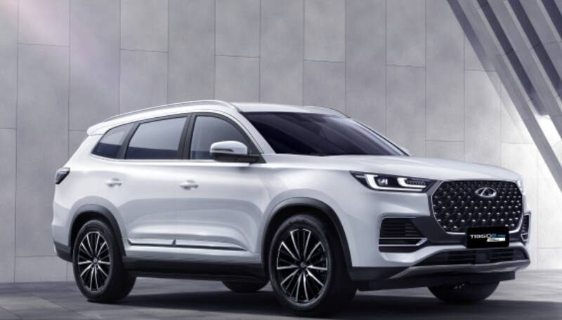 El periodista mostró su Chery.