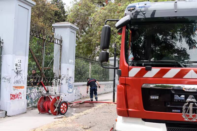 Siniestro afecta al Internado Nacional Barros Arana.