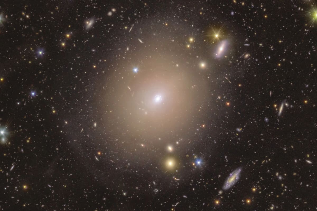 Así se ven los anillos de Einstein.