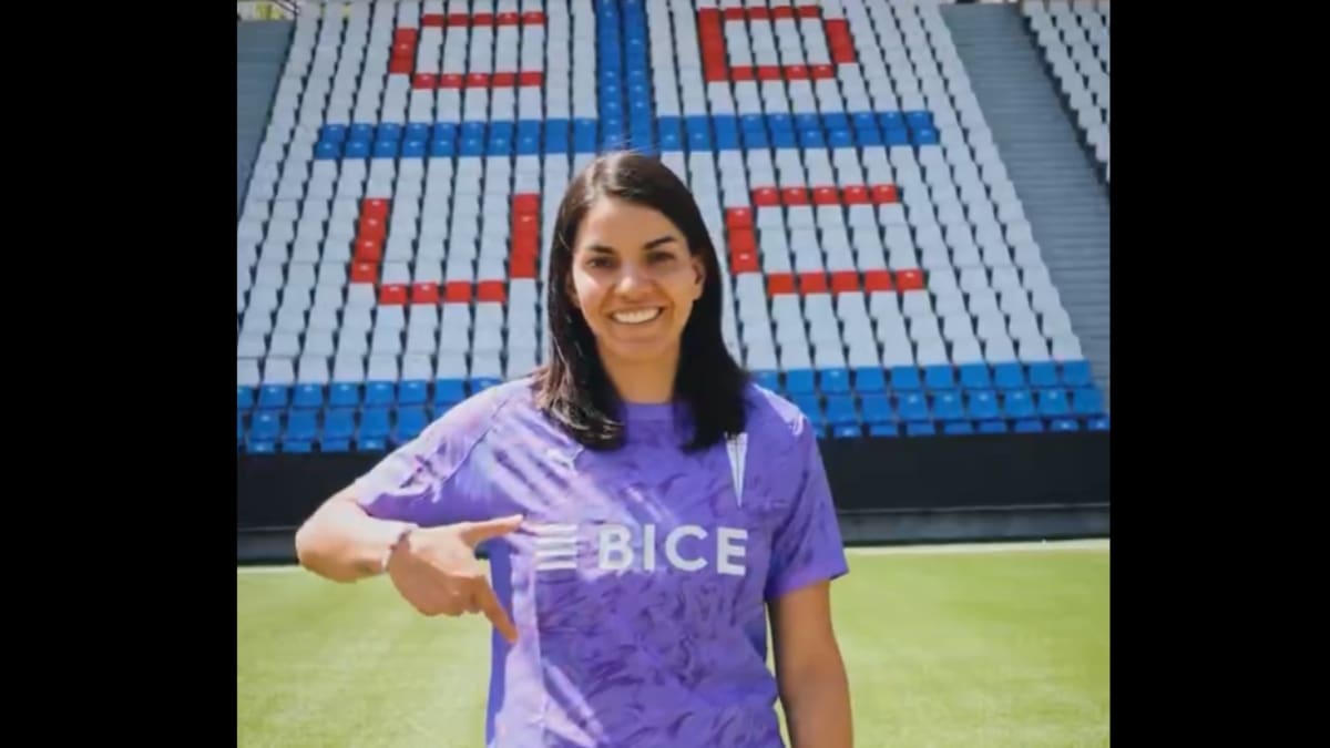 VIDEO | Ya posa en el Claro Arena: así presentó la UC a Natalia Campos