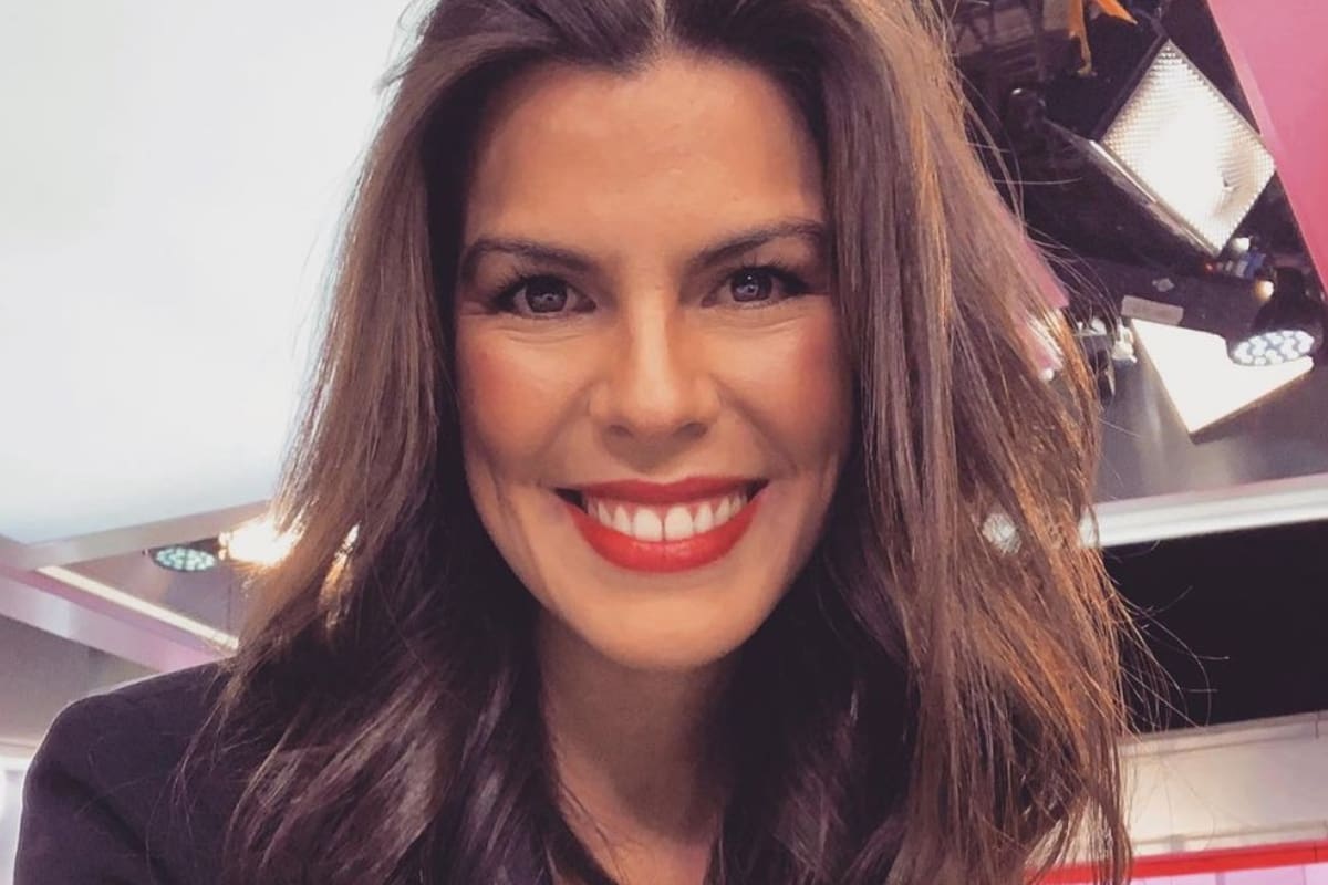 Natalia López durante comerciales en el noticiero de Canal 13 / Créditos: Instagram