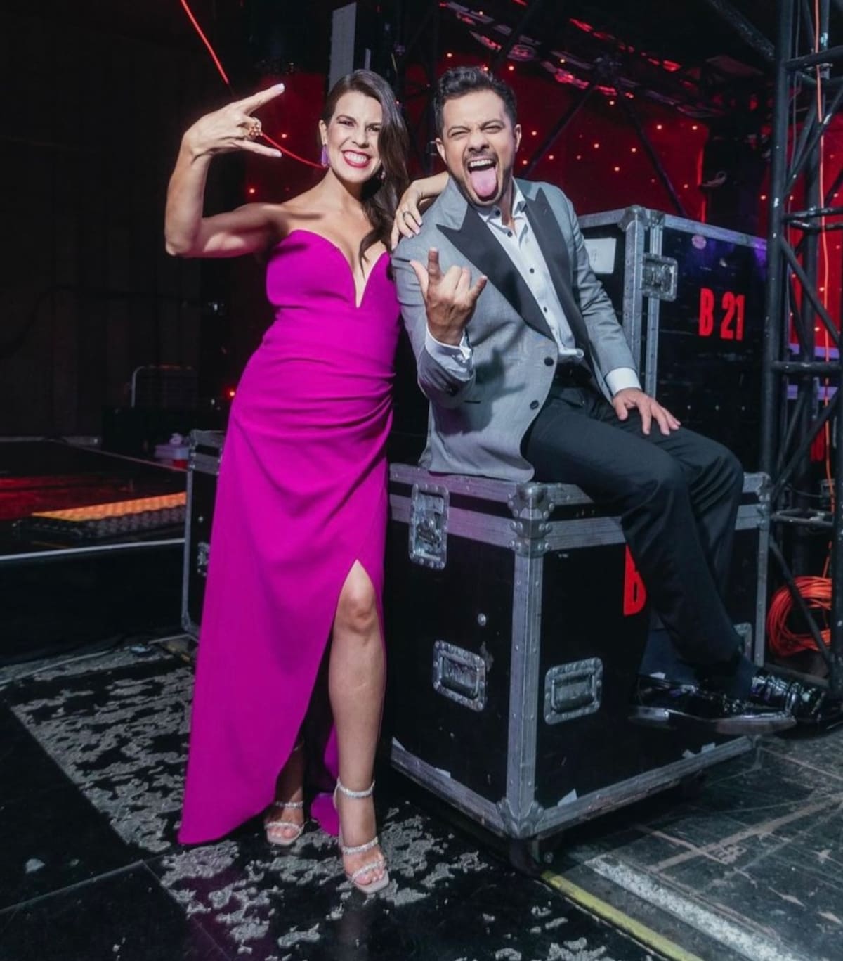 Natalia López y Simón Oliveros fueron los encargados del backstage del Festival de Viña 2024.