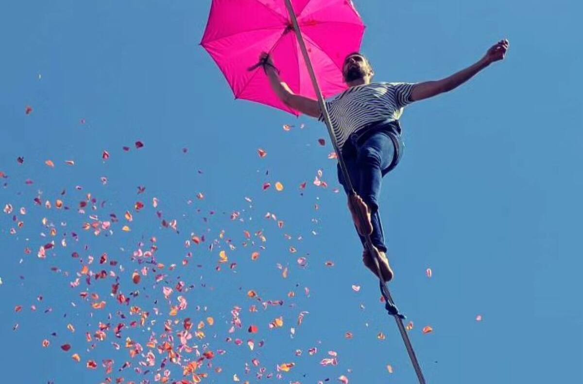 Teatro a Mil abrirá su temporada con un famoso equilibrista cruzando los cielos de la ciudad: ¿Cuándo y dónde verlo?