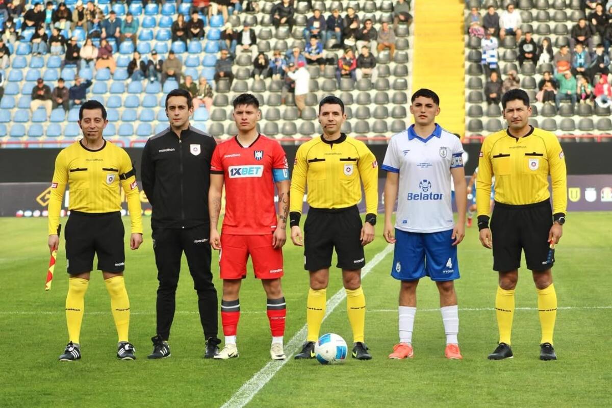 Foto: @navaldetalcahuano en Instagram.