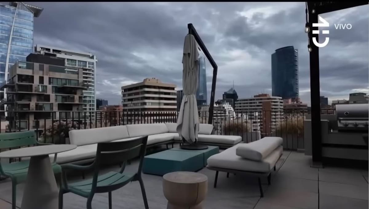 Mostró su nuevo penthouse en Primer Plano.
Foto: CHV